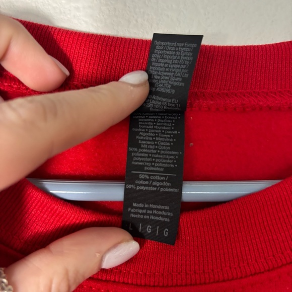 Gildan Women’s Red “I need a Diet Coke” Crewneck Sweater size Large - Picture 6 of 7